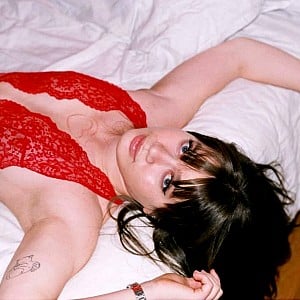 Direnc Ney Hazelnutt nude